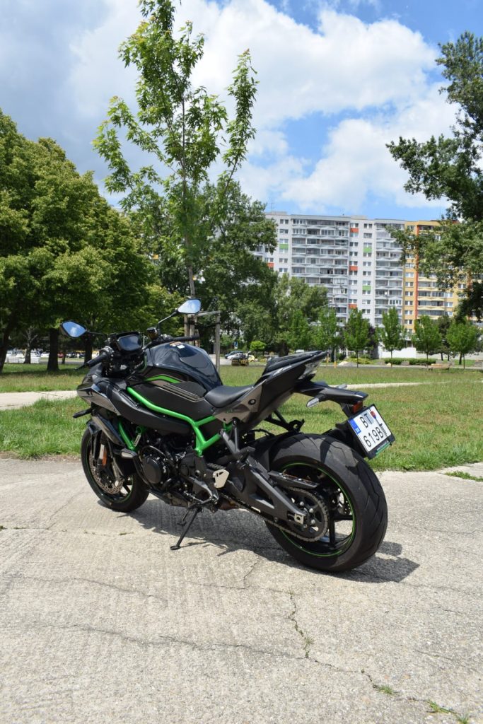 Test Kawasaki Z H2