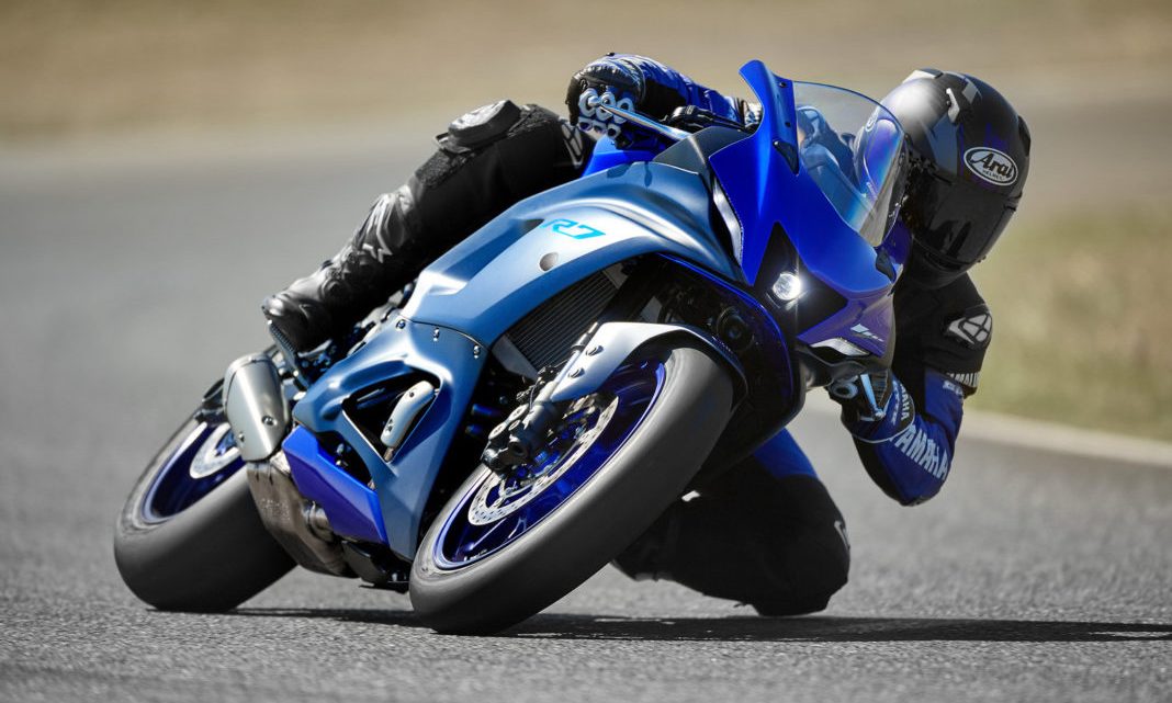Der neue Yamaha R7 ist ein zivilisierter Joghurt.  Was bietet dieses Motorrad?