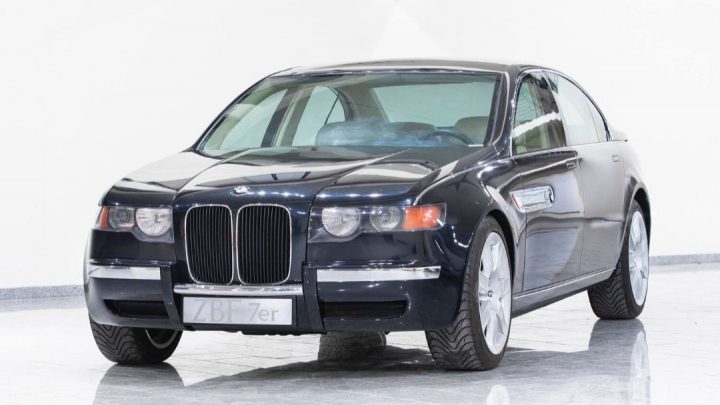 Dieser BMW 7er aus dem Jahr 1996 wurde erst jetzt der Weltöffentlichkeit enthüllt.